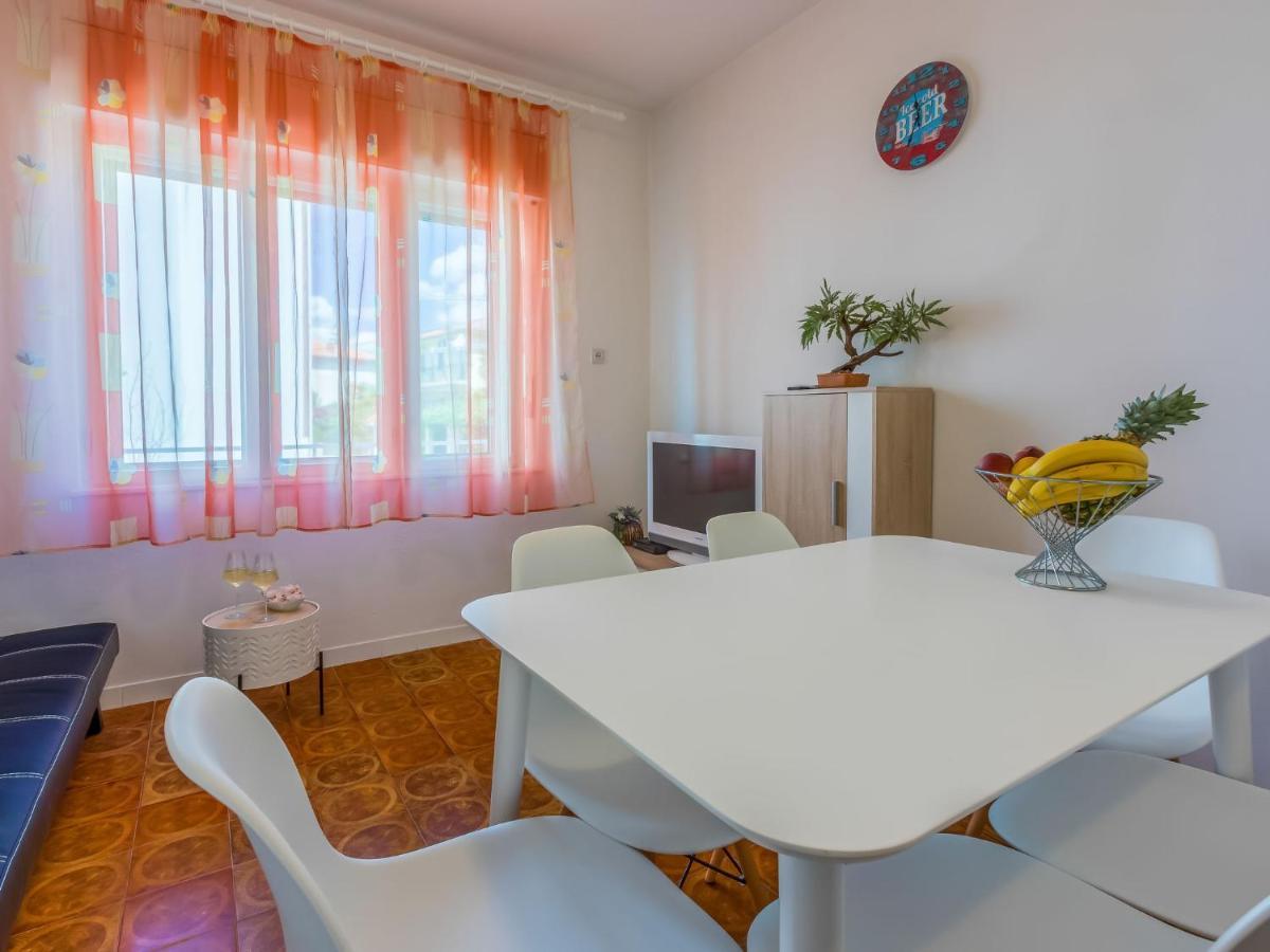Apartment Tea By Interhome Novi Vinodolski Kültér fotó