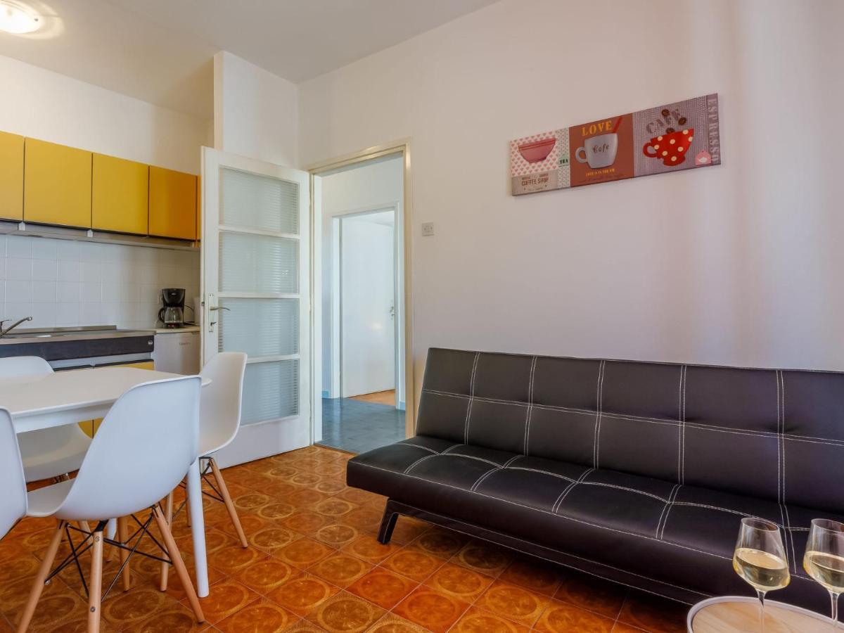 Apartment Tea By Interhome Novi Vinodolski Kültér fotó